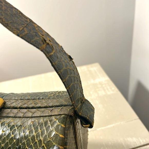 VTG GUC Amazing Snakeskin Handbag - Picture 5 of 13